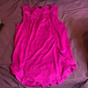 Athletic breathable tank top